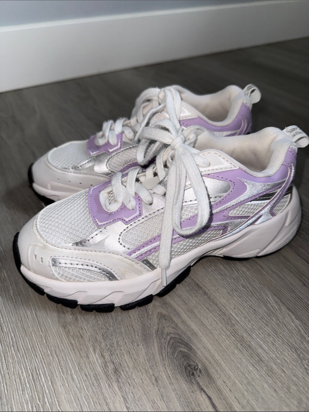 Zara kids  White Mesh Sneakers with Lavender and Silver Accents